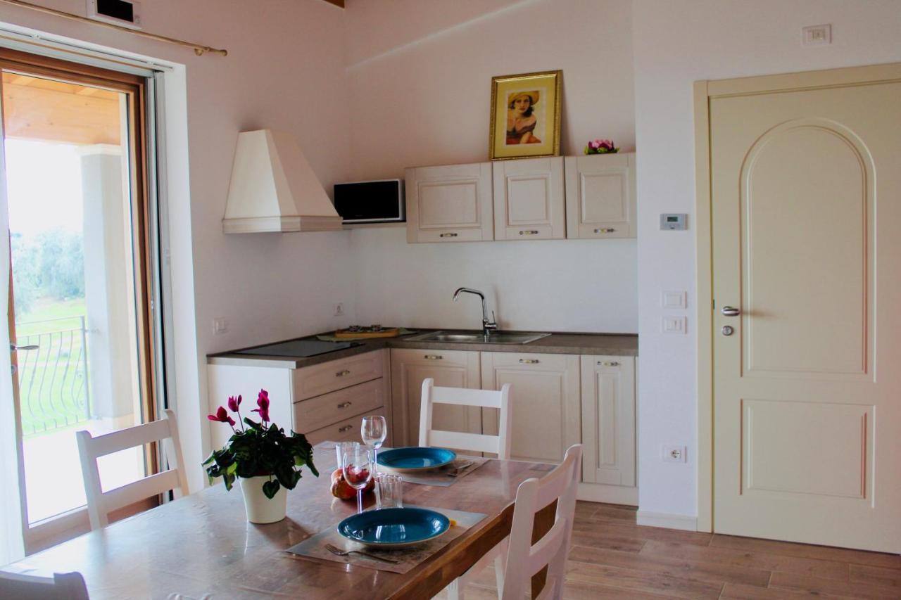 Agriturismo Fioralba ポルペナッツェ・デル・ガルダ エクステリア 写真